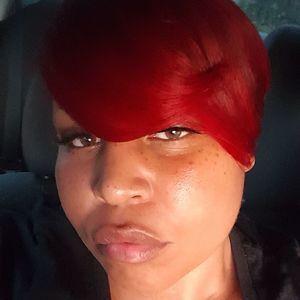 Meet your Posher, Toya